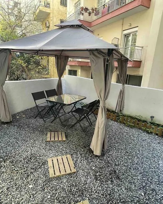סלוניקי Family Apartment With Private Yard Next To Agios Dimitrios Church